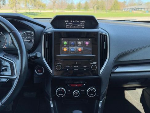 Used 2021 Subaru Forester Premium image 5