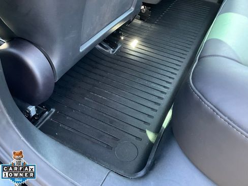 Used 2023 Tesla Model 3 Standard Range image 29