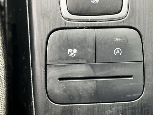 Certified 2022 Ford Escape SE w/ Convenience Package image 17