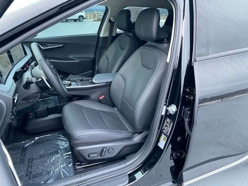 Used 2022 Kia EV6 Wind w/ Wind Technology Package image 18