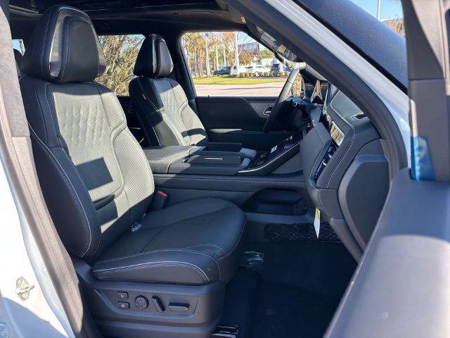New 2026 INFINITI QX80 Autograph w/ Premium Cargo Package AWD/4WD image 22