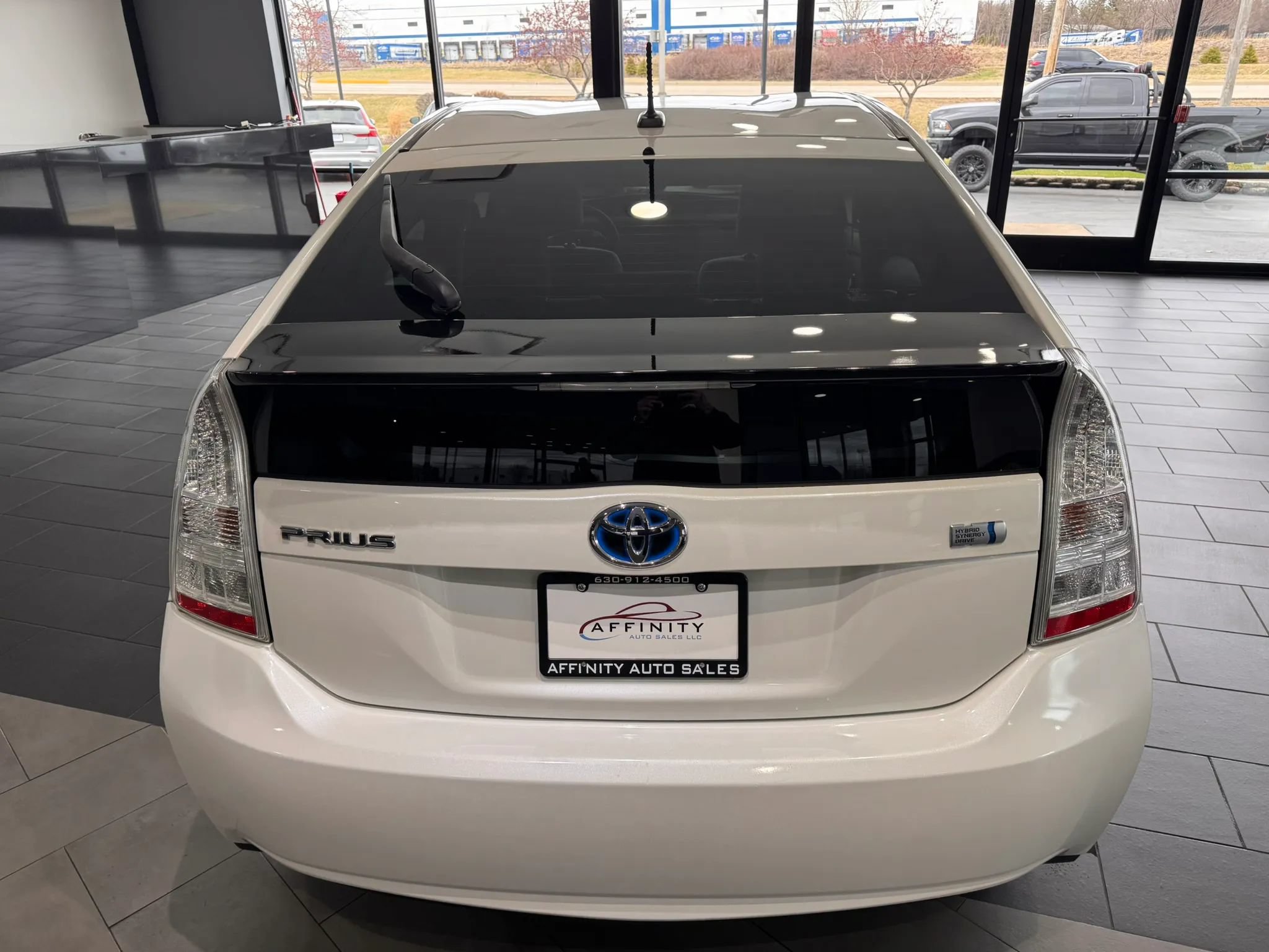 Used 2011 Toyota Prius Two FWD image 4