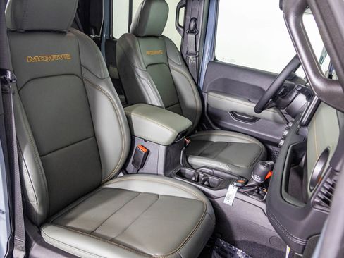 New 2026 Jeep Gladiator Mojave image 41