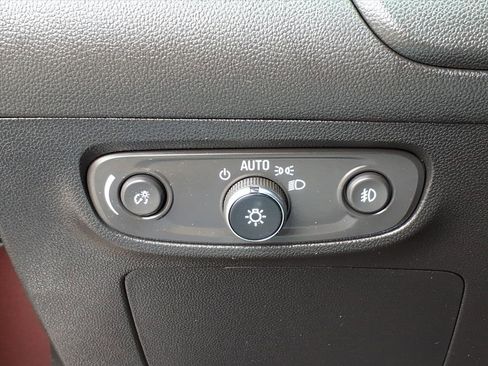 Used 2023 Buick Encore GX Preferred w/ Cold Weather Comfort Package image 17