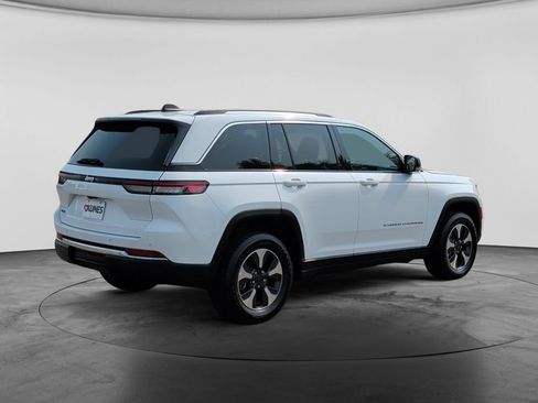 Used 2024 Jeep Grand Cherokee Limited 4xe AWD/4WD image 10