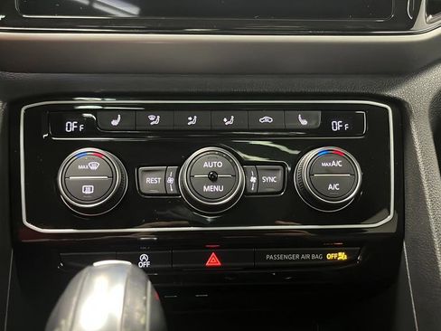 Used 2023 Volkswagen Atlas SEL AWD/4WD image 18