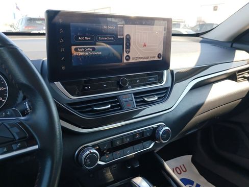 Used 2024 Nissan Altima 2.5 SR w/ SR Premium Package image 24