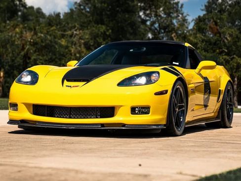 Used 2006 Chevrolet Corvette Z06 w/ Preferred Equipment Group image 7