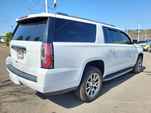 Used 2020 GMC Yukon XL Denali image 29