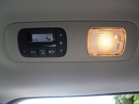 Used 2026 Honda Odyssey Touring image 16