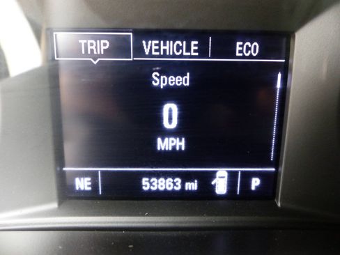 Used 2022 Chevrolet Traverse LS AWD/4WD image 26