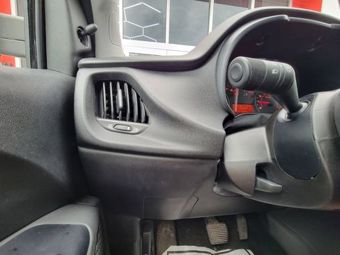 Used 2019 RAM ProMaster City Tradesman FWD image 11