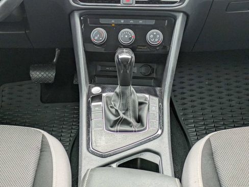 Certified 2023 Volkswagen Taos S FWD image 22