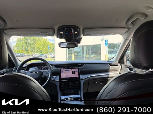 Used 2023 Jeep Grand Cherokee Limited AWD/4WD image 21