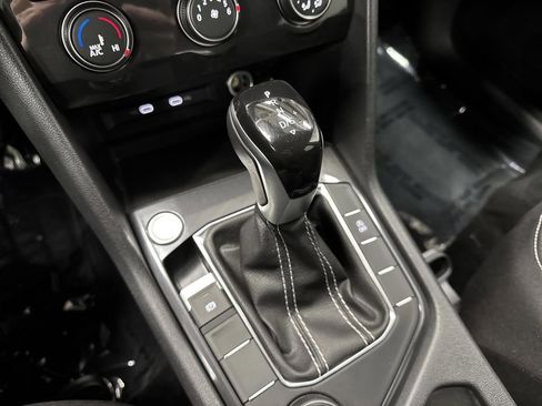 Used 2024 Volkswagen Tiguan S image 20