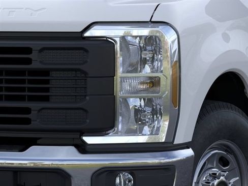 New 2026 Ford F350 XL w/ XL Chrome Package RWD image 18