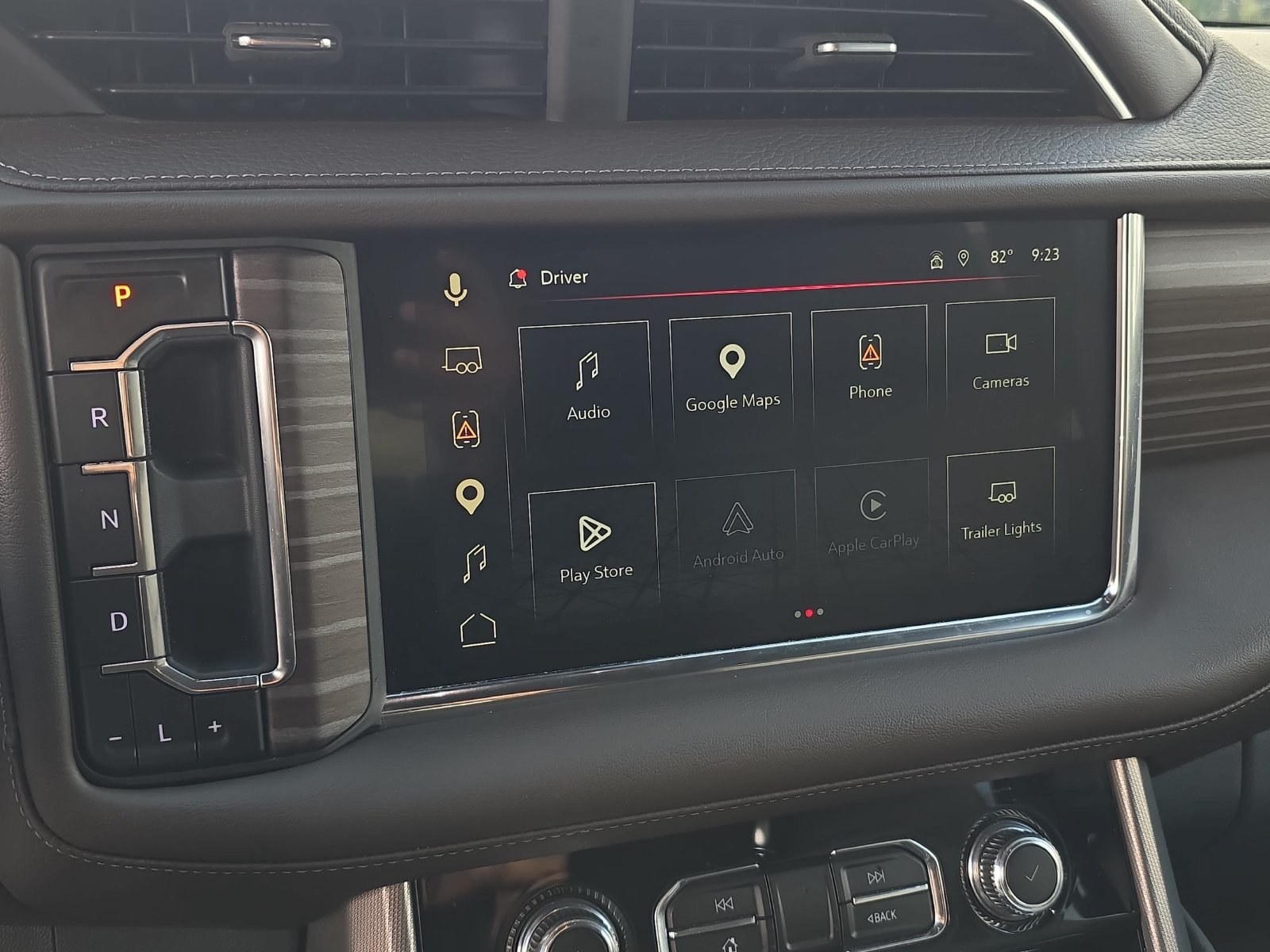 Used 2024 GMC Yukon Denali AWD/4WD image 18