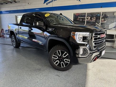 Used 2021 GMC Sierra 1500 AT4 w/ AT4 Preferred Package image 2