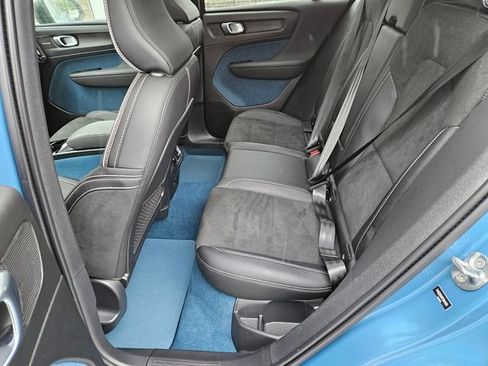 Certified 2023 Volvo C40 P8 Recharge Ultimate AWD/4WD image 14