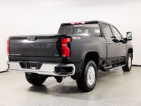 Used 2024 Chevrolet Silverado 2500 LTZ w/ LTZ Convenience Package image 24