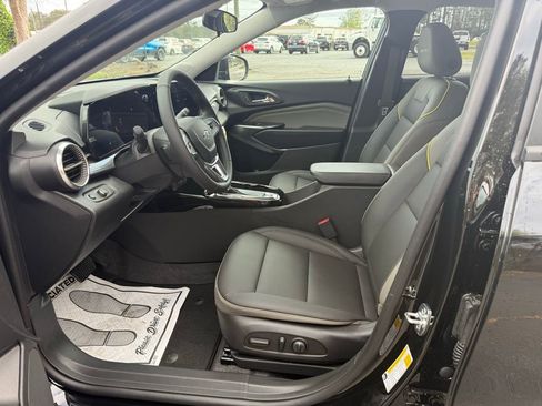 New 2026 Chevrolet Trax ACTIV w/ Driver Confidence Package image 8