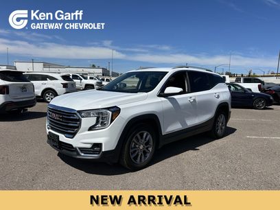 Used 2024 GMC Terrain SLT