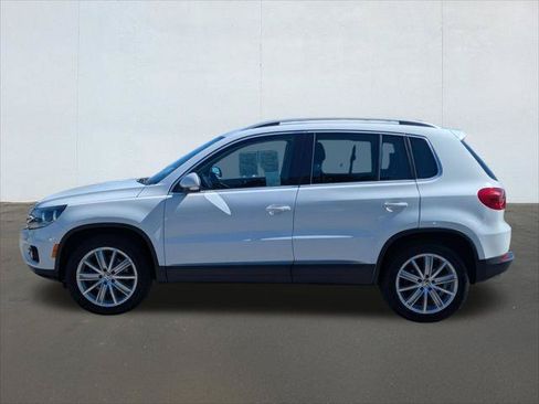 Used 2014 Volkswagen Tiguan SE FWD image 2