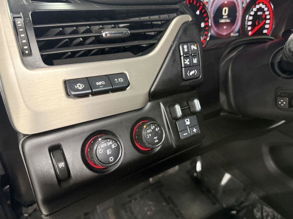 Used 2015 GMC Yukon Denali w/ Premium Package AWD/4WD image 12