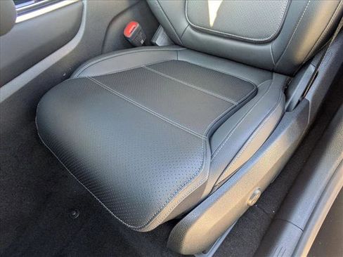 New 2026 Mercedes-Benz GLC 300 image 4