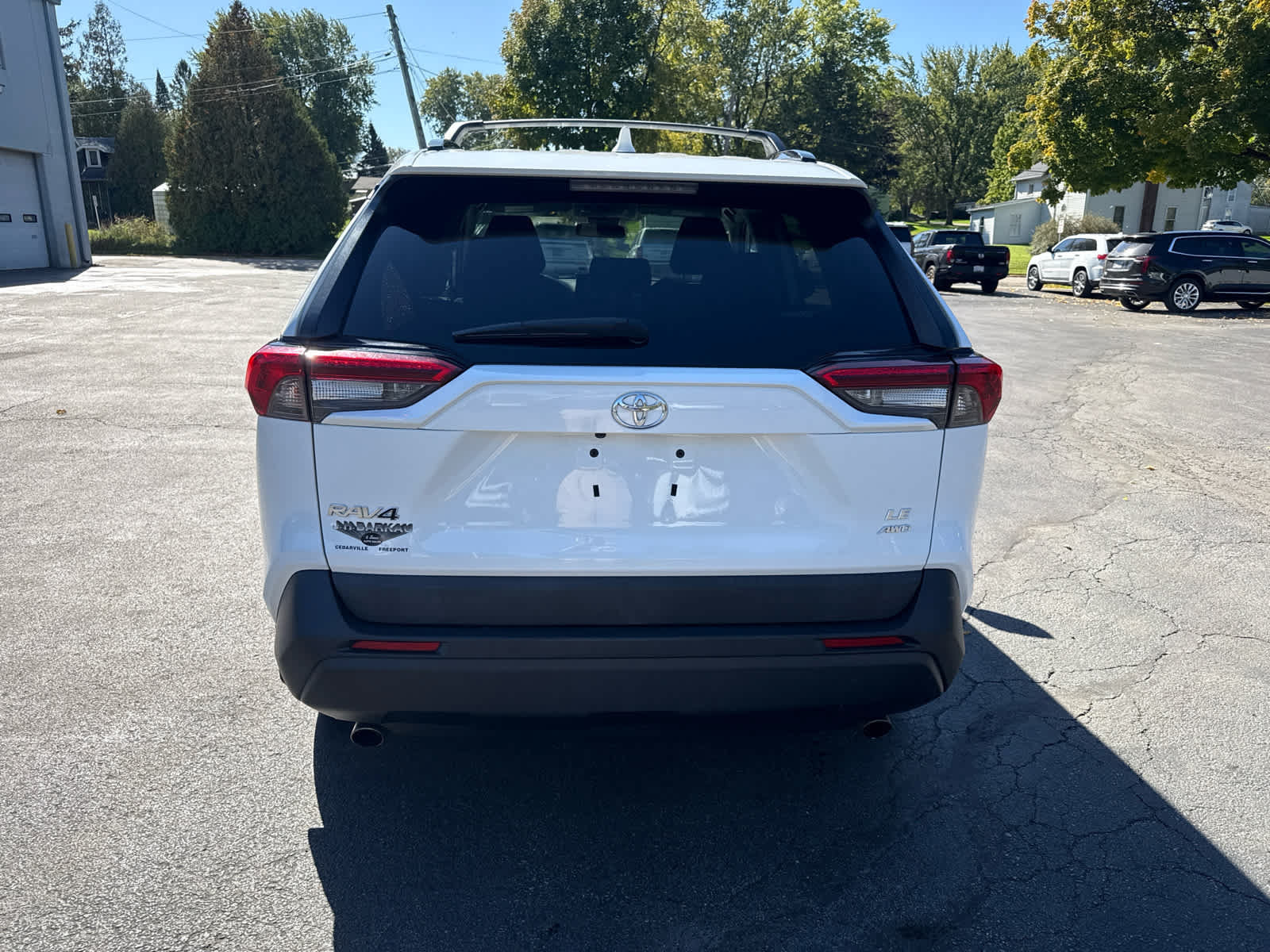 Used 2019 Toyota RAV4 LE w/ Carpet Mat Package AWD/4WD image 4