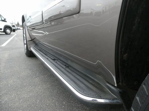 Used 2012 GMC Yukon Denali image 23