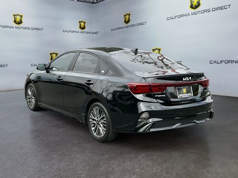 Used 2023 Kia Forte GT-Line w/ GT-Line Premium Package FWD image 3