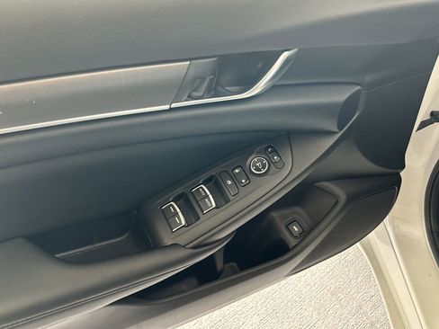 Used 2020 Honda Accord Hybrid image 15