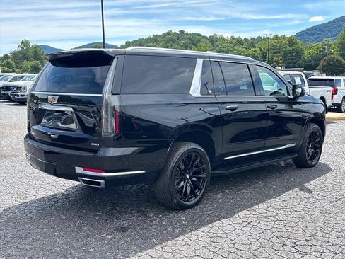 Used 2025 Cadillac Escalade ESV Premium Luxury w/ LPO, Floor Liner Package AWD/4WD image 8