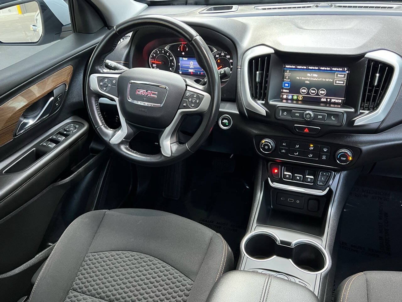 Used 2020 GMC Terrain SLE AWD/4WD image 23