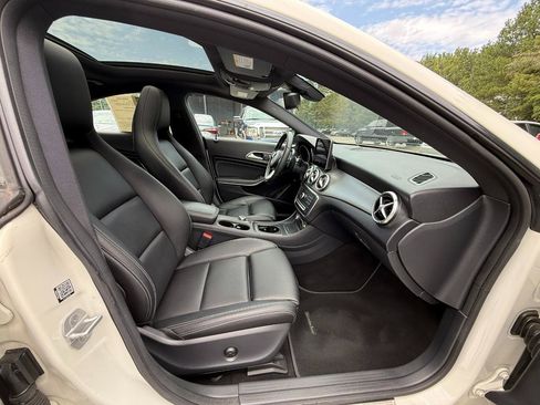 Used 2018 Mercedes-Benz CLA 250 image 15