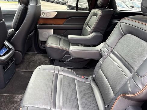 Certified 2024 Lincoln Navigator L Black Label AWD/4WD image 18