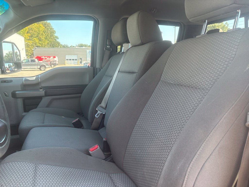 Used 2017 Ford F250 XLT w/ XLT Premium Package AWD/4WD image 14