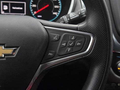 Used 2022 Chevrolet Equinox LS image 18