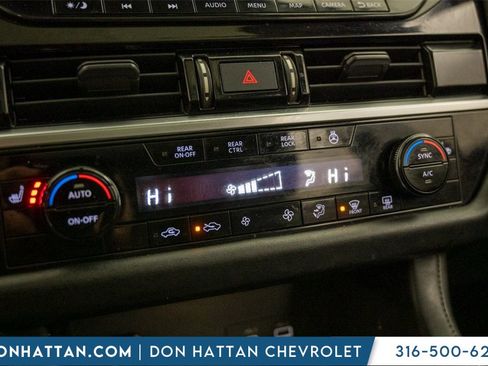 Used 2022 Nissan Pathfinder SL image 10