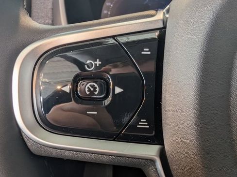 New 2026 Volvo XC90 B6 Plus w/ Protection Package Premier image 17