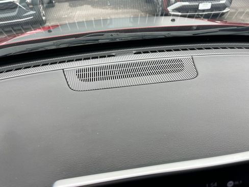 Used 2025 Jeep Compass Trailhawk image 17