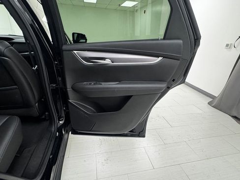 Used 2023 Cadillac XT5 Luxury image 15
