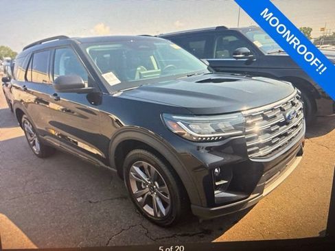 Used 2026 Ford Explorer Active w/ Active Comfort Package AWD/4WD image 4