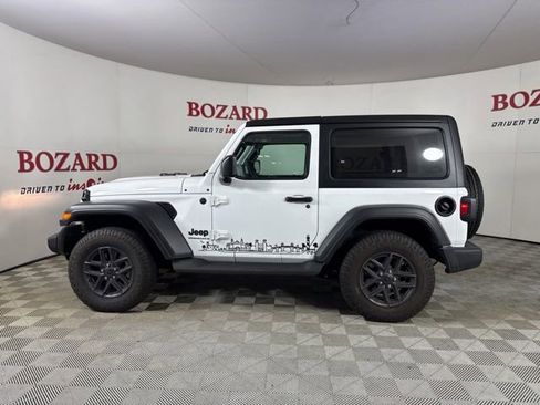 Used 2024 Jeep Wrangler Sport S image 5