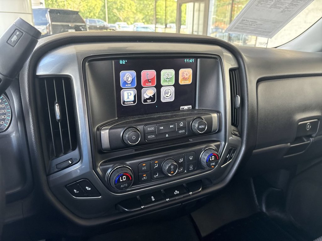 Used 2015 Chevrolet Silverado 1500 LT w/ LT Convenience Package AWD/4WD image 13