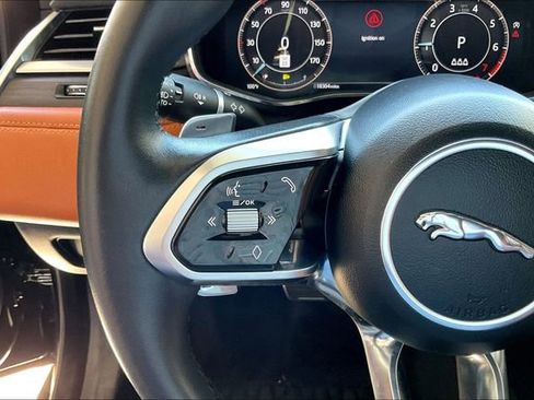 Used 2024 Jaguar XF R-Dynamic SE RWD image 18