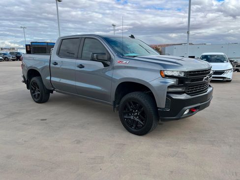 Used 2021 Chevrolet Silverado 1500 LT Trail Boss w/ Convenience Package II image 8