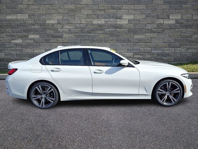 Certified 2023 BMW 330i xDrive Sedan w/ Driving Assistance Package AWD/4WD image 7