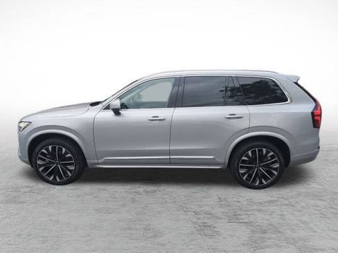 Used 2025 Volvo XC90 B6 Plus image 9